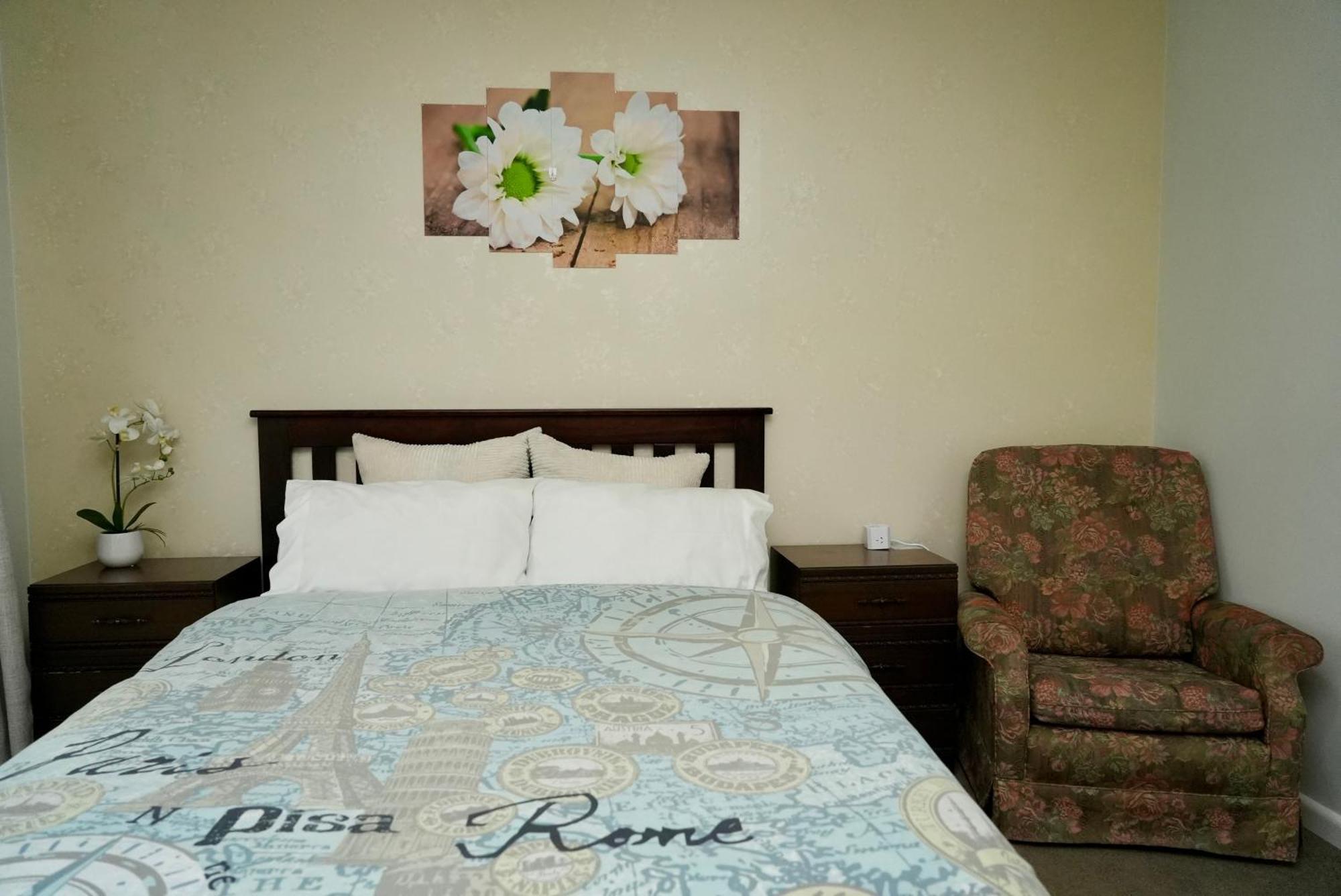Cozy And Sunny Room Near City To Seapath Κράισττσερτς Δωμάτιο φωτογραφία