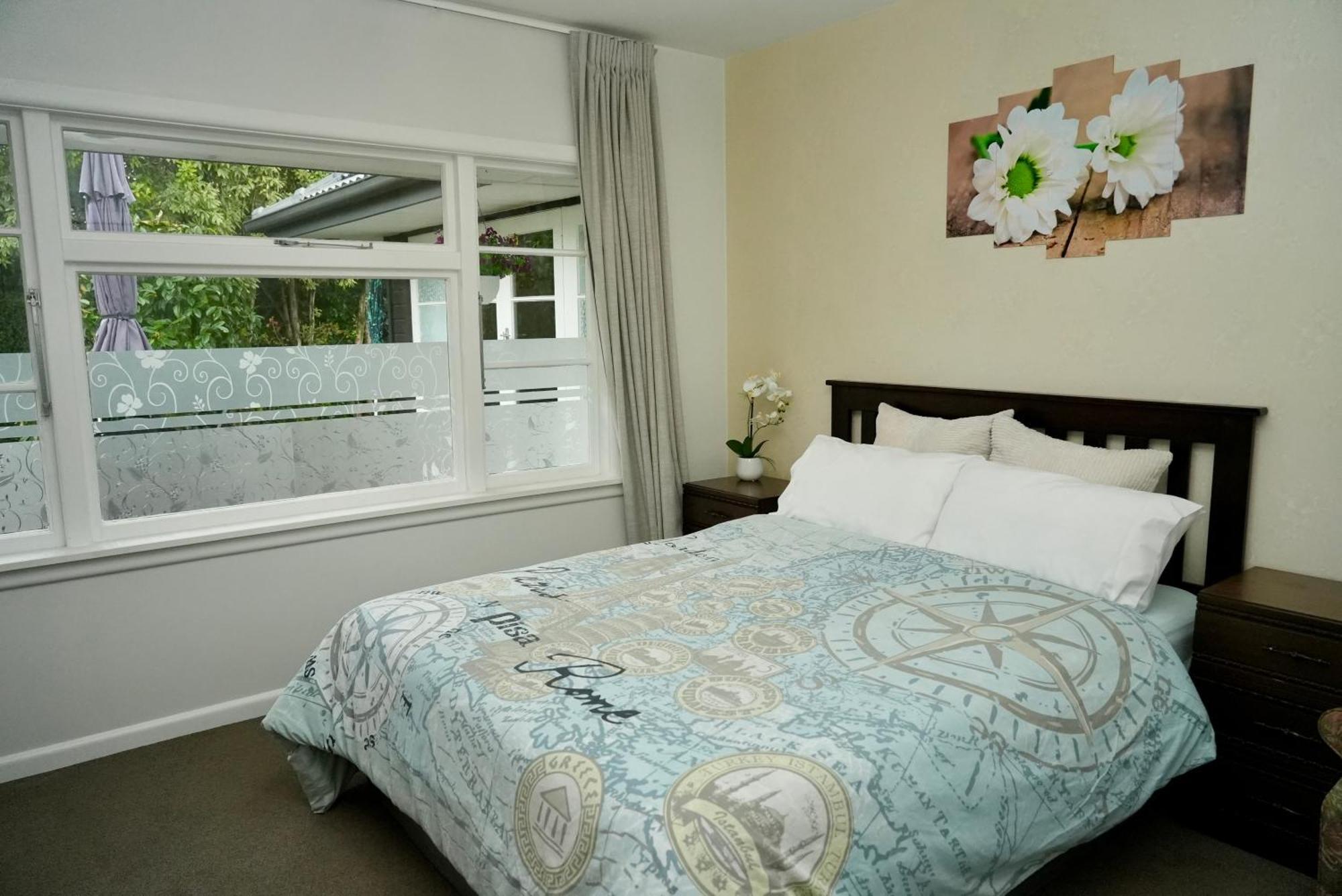 Cozy And Sunny Room Near City To Seapath Κράισττσερτς Δωμάτιο φωτογραφία