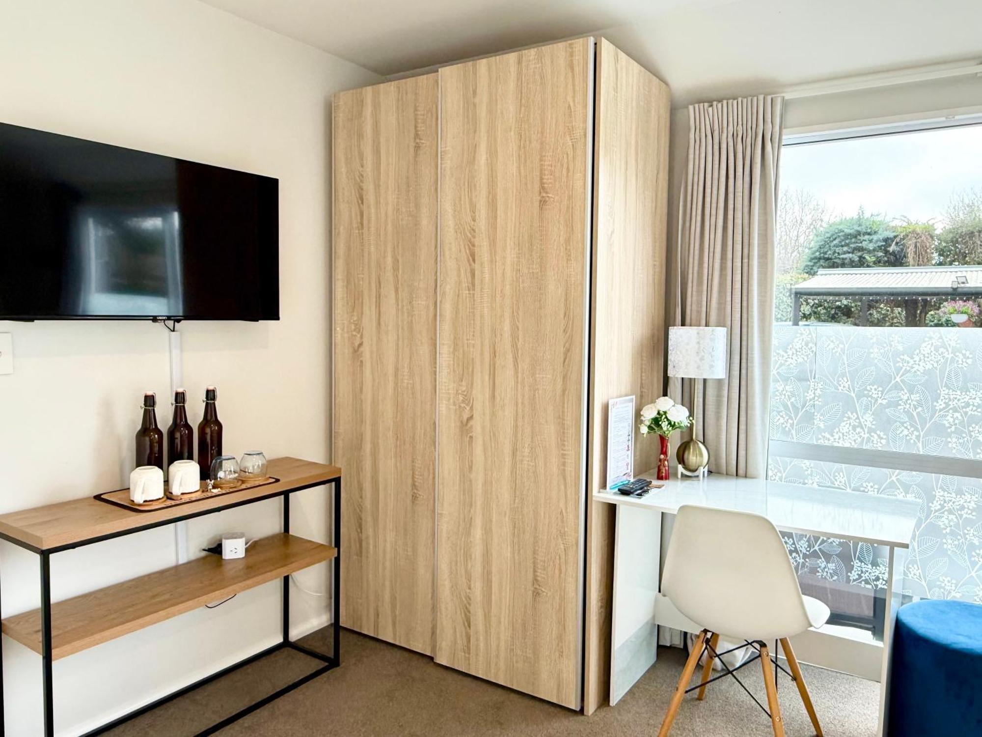 Cozy And Sunny Room Near City To Seapath Κράισττσερτς Εξωτερικό φωτογραφία